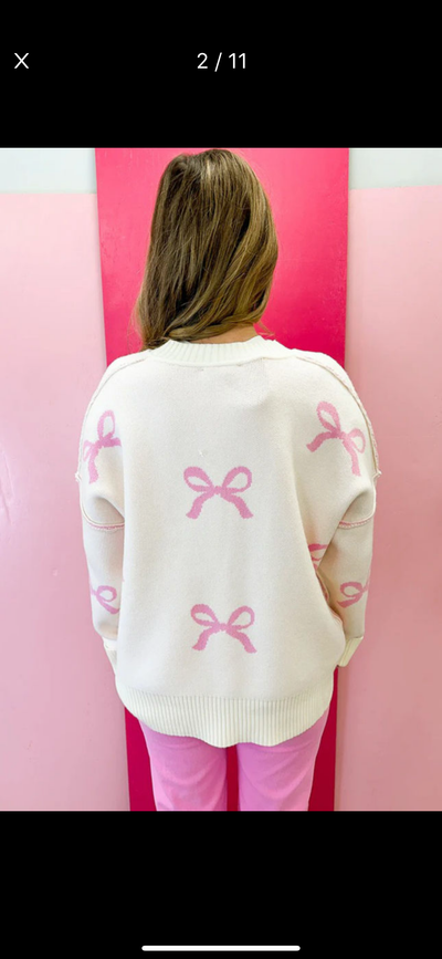 Pink bow 🎀 sweater