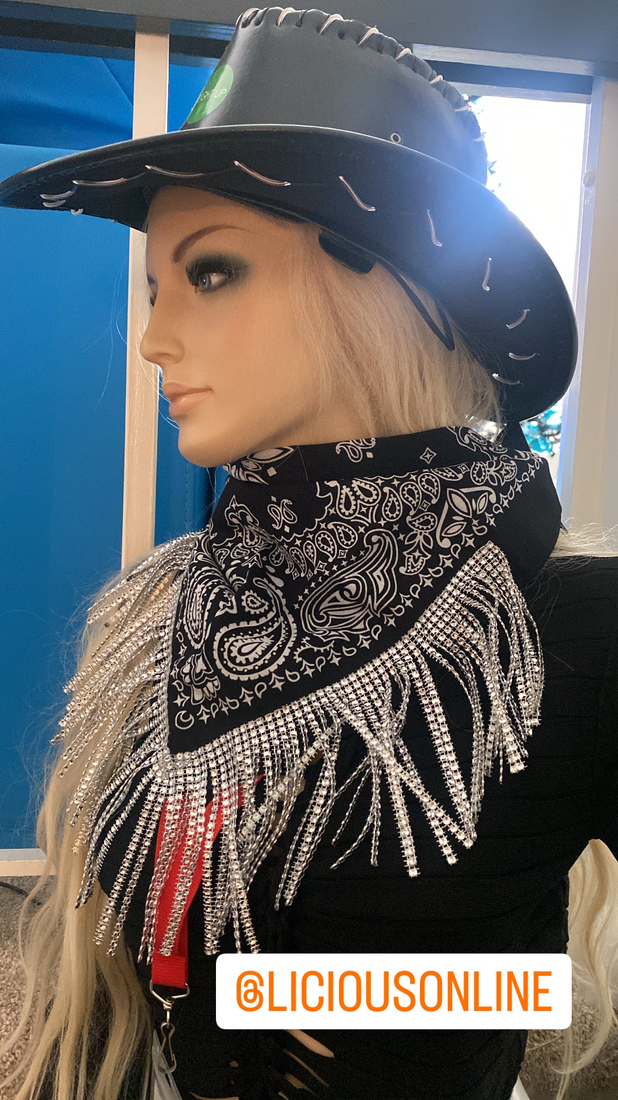 Black tassel bandana